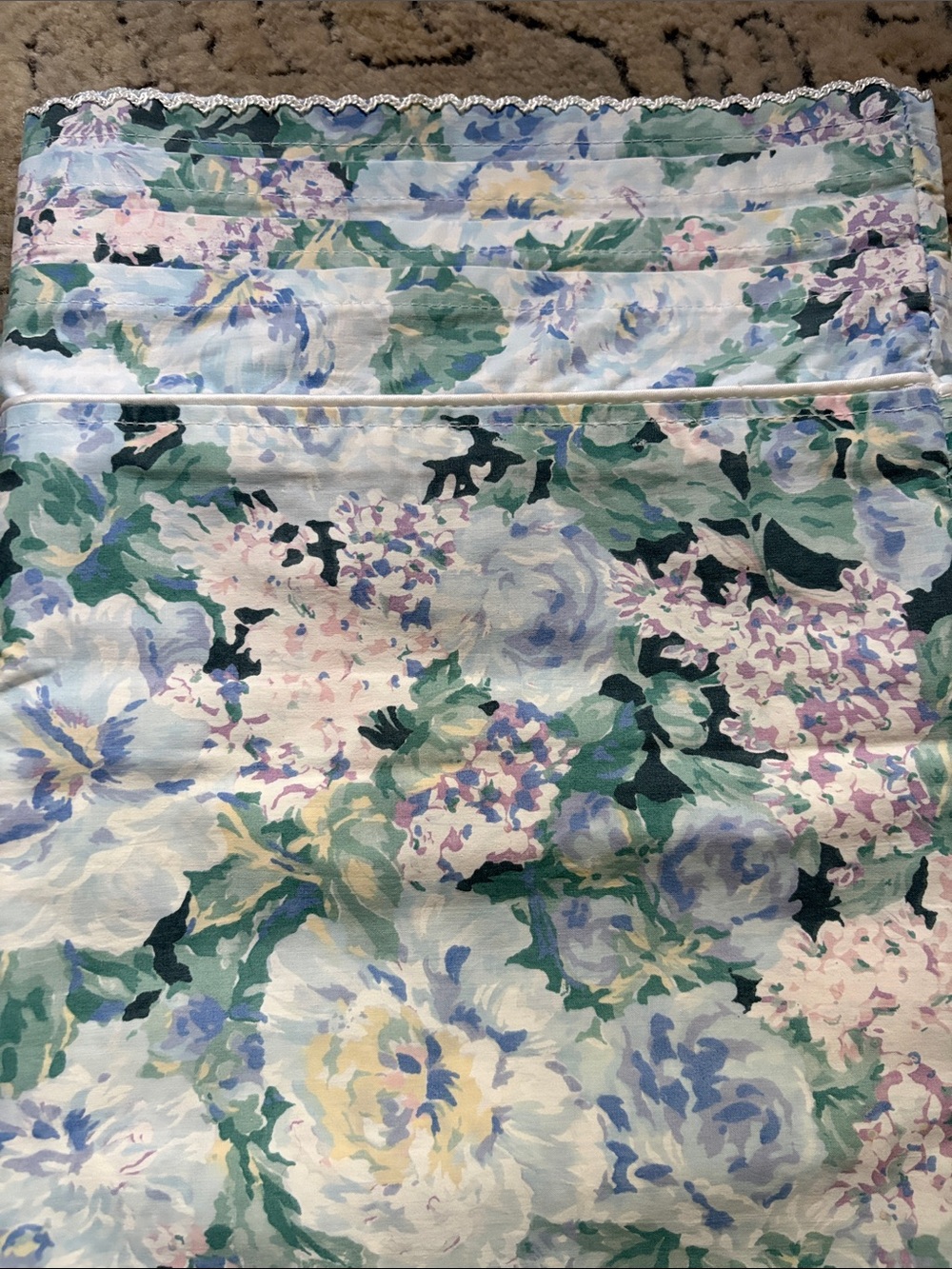 Vintage delphinium queen pillowcases by Eileen West - Picture 2 of 4